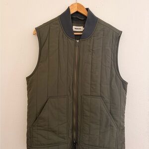 Taylor Stitch Olive Quilted Zip Vest with Dark Collar
